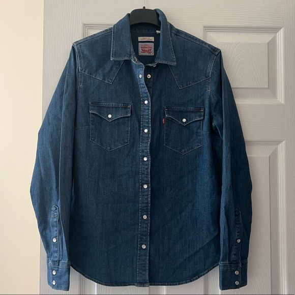 New without tags Levi’s denim shirt - Picture 1 of 4